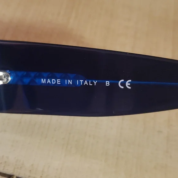 NWT⭐AUTHENTIC CHANEL⭐ Blue Jackie O style STUNNING SOPHISTICATED Sunglasses. - Picture 8 of 16